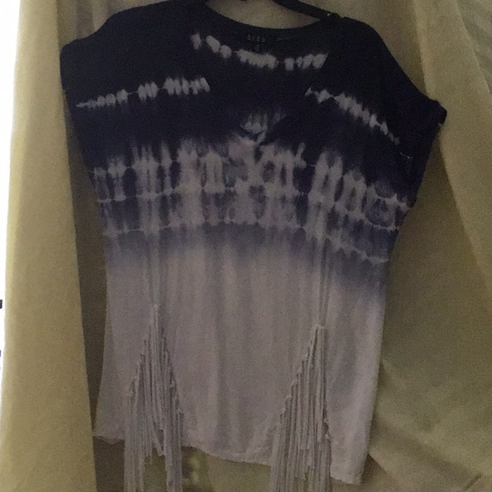 The dyed fringed shirt